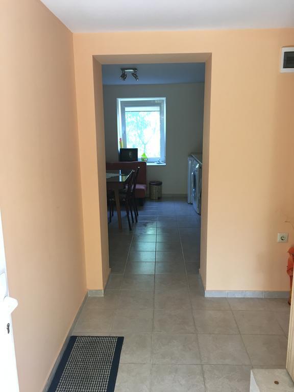 Guest House Nadezhda Hisarya Buitenkant foto